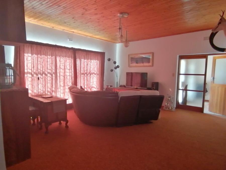 5 Bedroom Property for Sale in Olyfvenhoudtsdrift Northern Cape